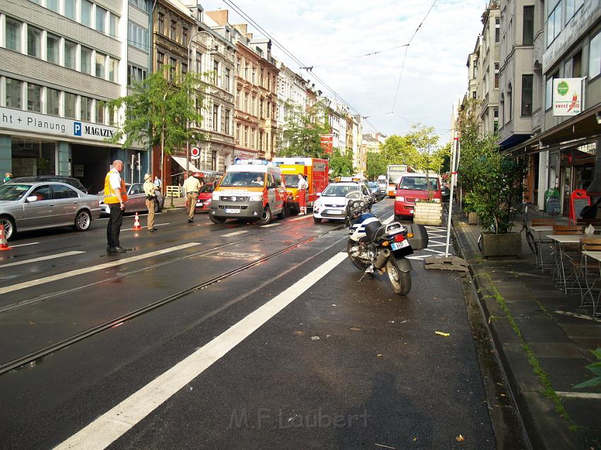 VU Krad KVB Bus Koeln Innenstadt Aachenerstr P03.JPG